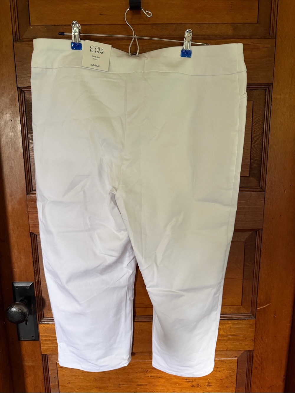 croft & barrow White Mid-Rise Capri Pants - Picture 2 of 4